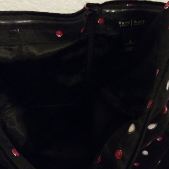 WHBM black, white and pink, corset top - Picture 6 of 7